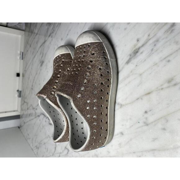 Native girls glitter pink slip on shoes size 10 - Picture 3 of 5